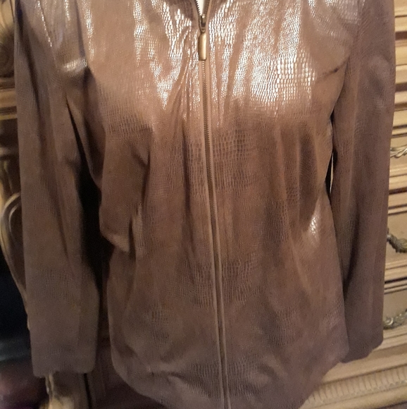 Jacket - Picture 3 of 6